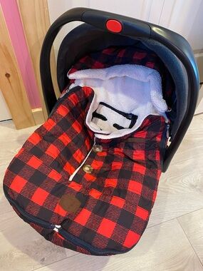 JJ Cole Red and Black Buffalo Plaid Infant Winter Car Seat Cover